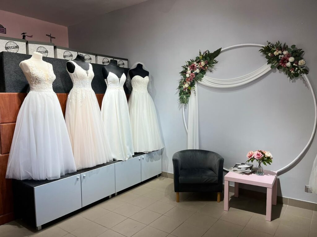 Salon sukien ślubnych Kraków – kolekcja eleganckich kreacji dla przyszłych panien młodych
